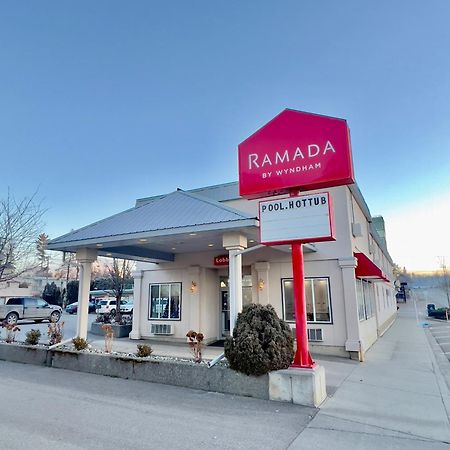 Ramada By Wyndham Hotel Quesnel Luaran gambar