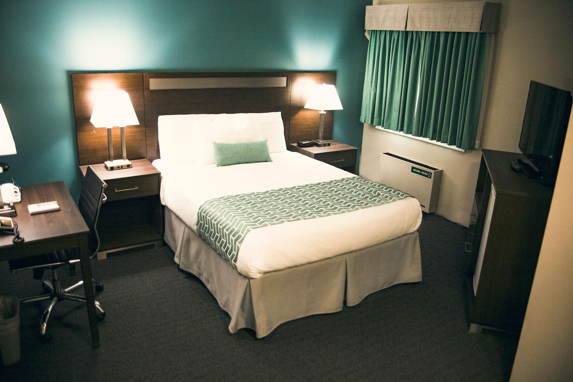 Ramada By Wyndham Hotel Quesnel Luaran gambar