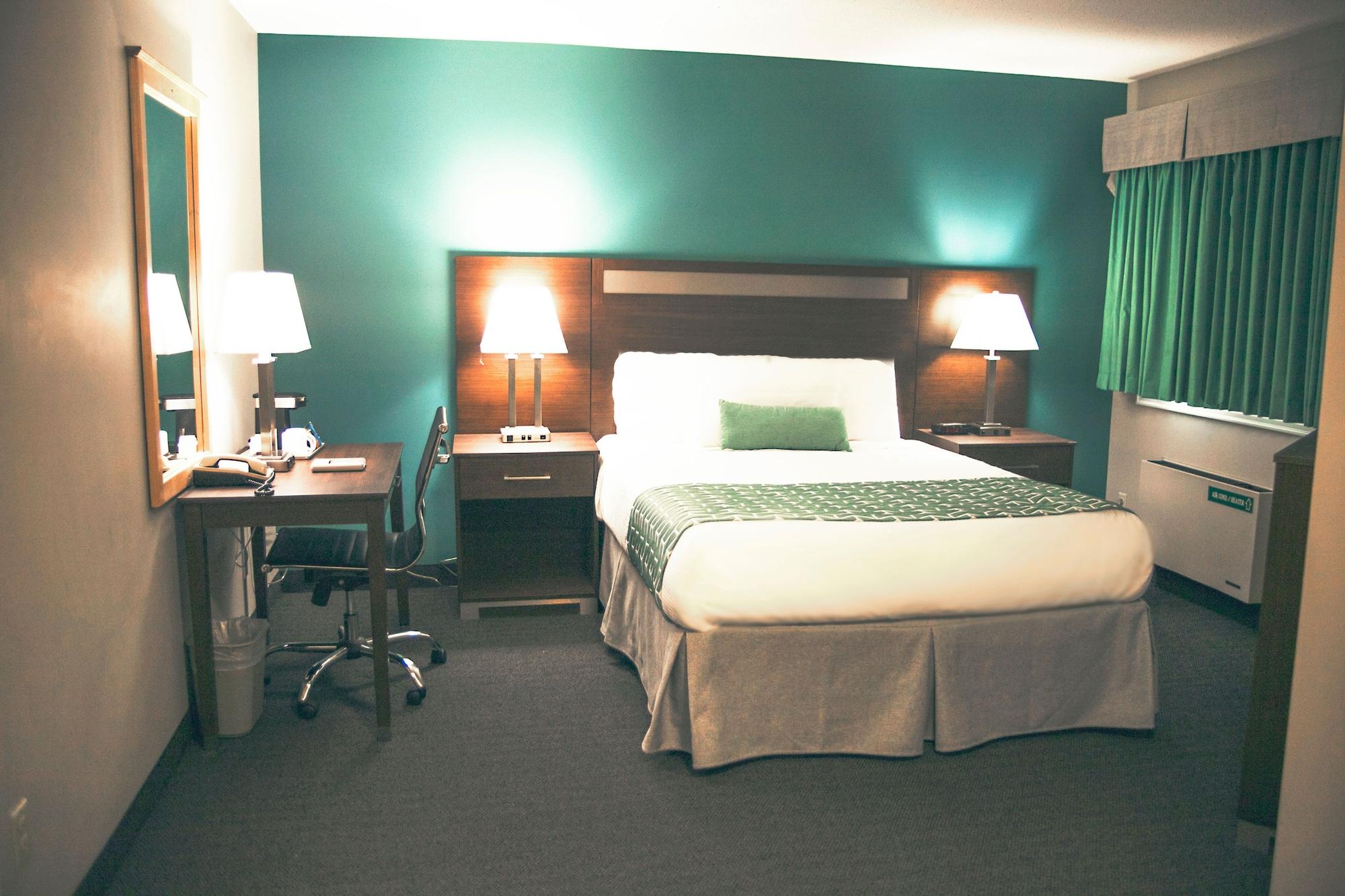 Ramada By Wyndham Hotel Quesnel Luaran gambar